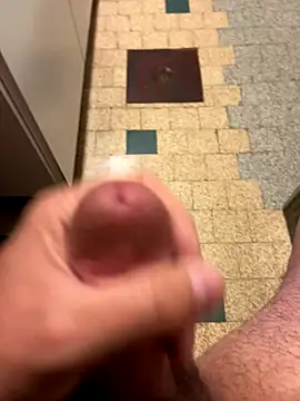 Snapshot of mikiss789 chatting on 14, 10, 2025 mikiss789 online show from 14, 10, 2025