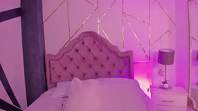 RoseCassie online show from 29, 1, 2025