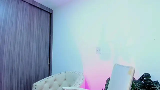 Sara Leblanc online show from 28, 10, 2025