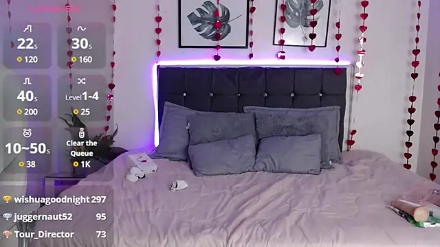 mia collens online show from 4, 3, 2025