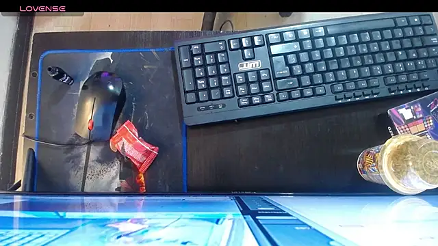 mia collens online show from 6, 3, 2025