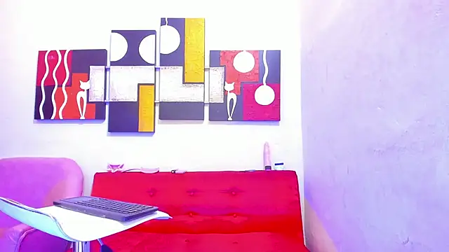 Mariana 16  online show from 27, 2, 2025