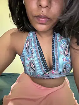 Snapshot of priyadevi17 chatting on 23, 2, 2025 priyadevi17 online show from 23, 2, 2025