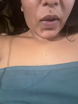 Snapshot of priyadevi17 chatting on 28, 2, 2025 priyadevi17 online show from 28, 2, 2025