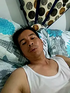 Snapshot of bisexual0007 chatting on 15, 12, 2025 bisexual0007 online show from 15, 12, 2025