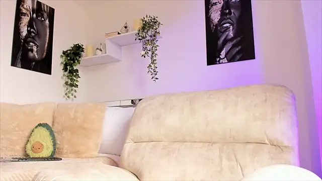 Alissonroses online show from 24, 1, 2025