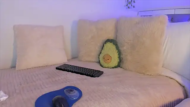 Alissonroses online show from 6, 3, 2025