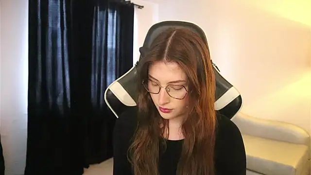 Daisha Riley online show from 24, 11, 2025