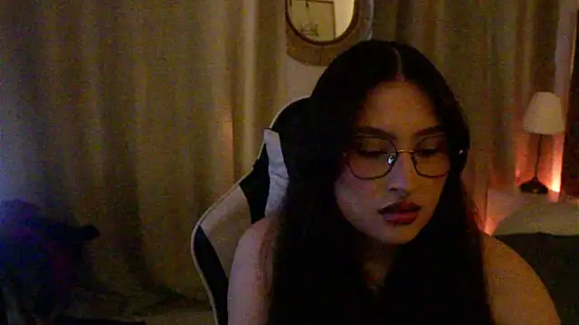 Daisha Riley online show from 25, 4, 2026