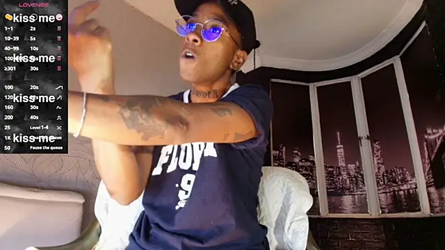 JhonyMiller  online show from 10, 3, 2025