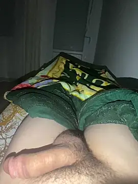 Snapshot of ayandz05 chatting on 8, 10, 2025 ayandz05 online show from 8, 10, 2025