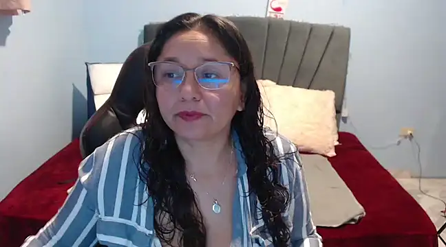 Snapshot of AngelRouss chatting on 22, 2, 2025 AngelRouss online show from 22, 2, 2025