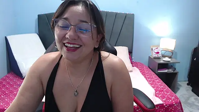 Snapshot of AngelRouss chatting on 13, 3, 2025 AngelRouss online show from 13, 3, 2025