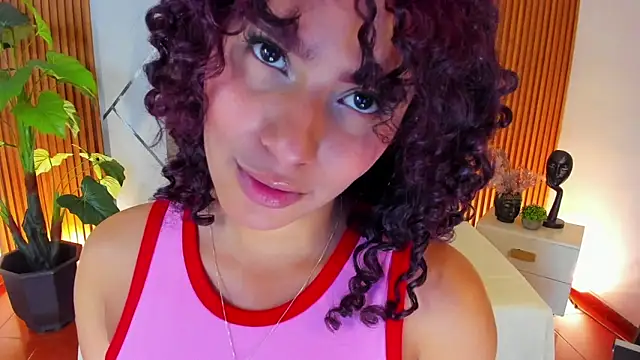 charlottee white online show from 18, 12, 2025