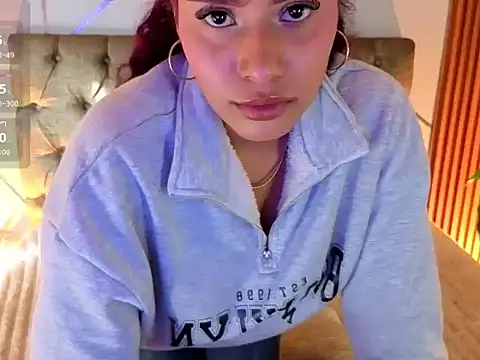 charlottee white online show from 25, 7, 2026