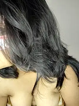 Riya Stream01 online show from 19, 2, 2025