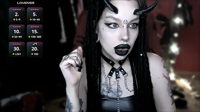 Snapshot of alexx_succubus chatting on 31, 5, 2026 alexx succubus online show from 31, 5, 2026