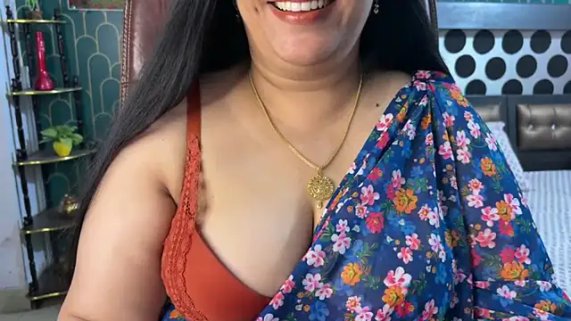 FlatVincy4 online show from 4, 6, 2026