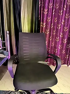 hot menka online show from 5, 1, 2025