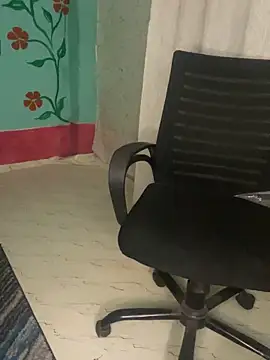 hot menka online show from 18, 3, 2025