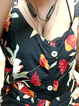 Snapshot of Tamilbigboobie chatting on 1, 2, 2025 Tamilbigboobie online show from 1, 2, 2025