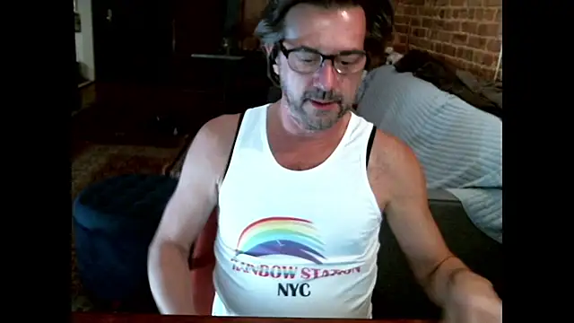 Johnny Bottoms online show from 21, 12, 2025