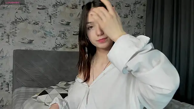 LilianGrindle online show from 21, 3, 2025