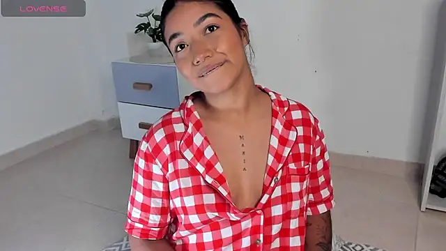 martina roldam online show from 25, 12, 2024