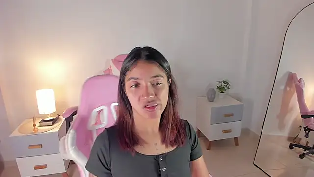 martina roldam online show from 30, 9, 2025