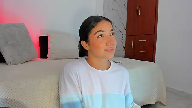 Snapshot of martina_roldam chatting on 17, 6, 2026 martina roldam online show from 17, 6, 2026