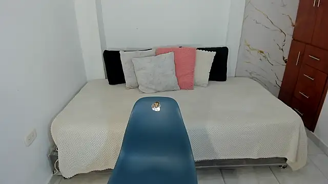 Snapshot of martina_roldam chatting on 18, 7, 2026 martina roldam online show from 18, 7, 2026