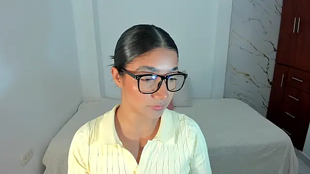 Snapshot of martina_roldam chatting on 25, 7, 2026 martina roldam online show from 25, 7, 2026
