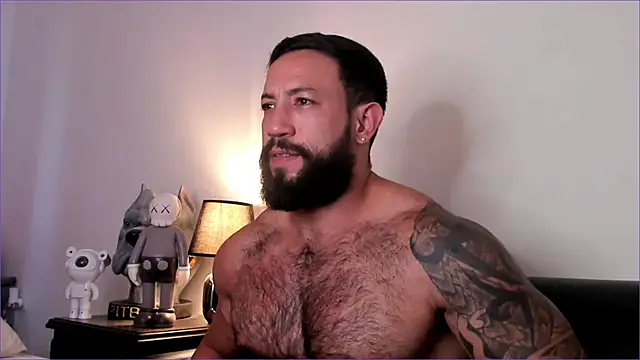 Snapshot of BradLeon_ chatting on 26, 11, 2025 BradLeon online show from 26, 11, 2025