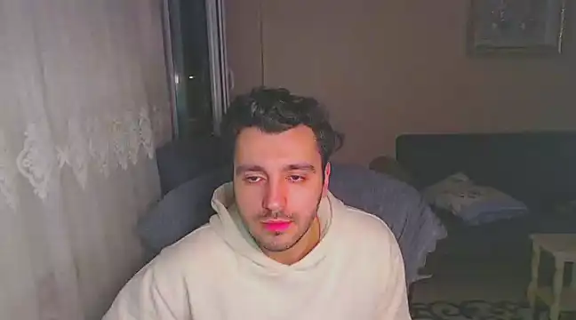 handsomeee04 online show from 13, 1, 2025