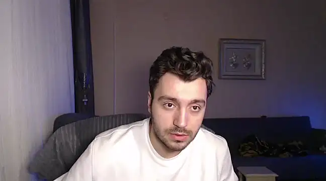 handsomeee04 online show from 17, 3, 2025