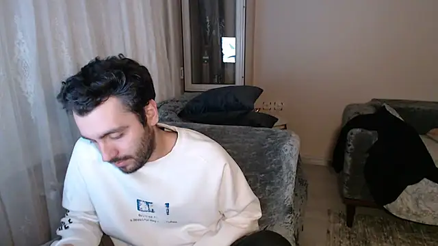 handsomeee04 online show from 21, 4, 2026