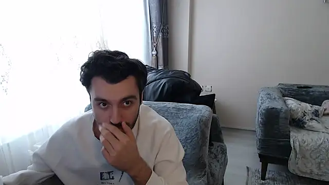 handsomeee04 online show from 22, 4, 2026