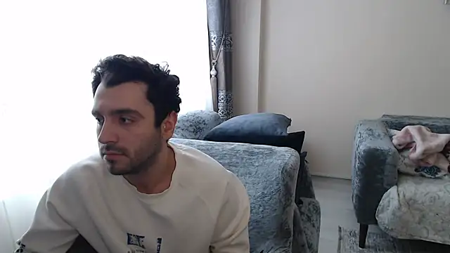 handsomeee04 online show from 23, 4, 2026