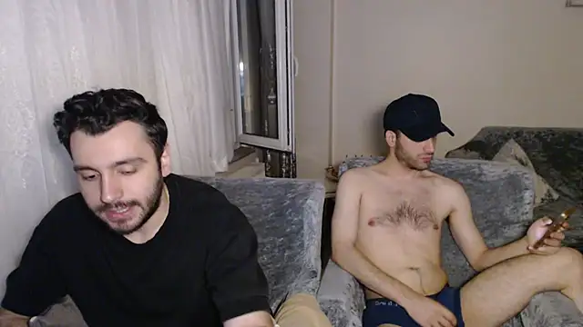 handsomeee04 online show from 7, 6, 2026