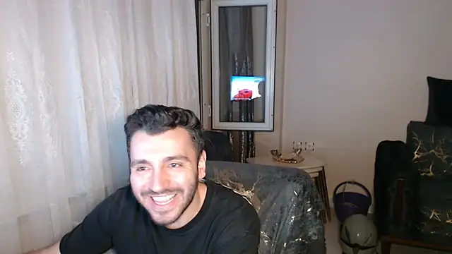 Snapshot of handsomeee04 chatting on 4, 7, 2026 handsomeee04 online show from 4, 7, 2026