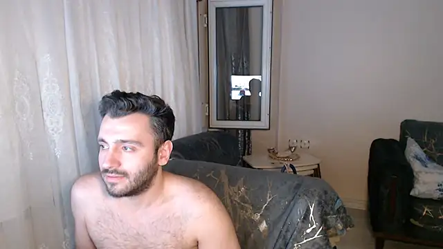 Snapshot of handsomeee04 chatting on 8, 7, 2026 handsomeee04 online show from 8, 7, 2026