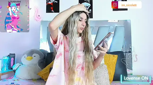 Snapshot of supradoll chatting on 10, 2, 2025 supradoll online show from 10, 2, 2025