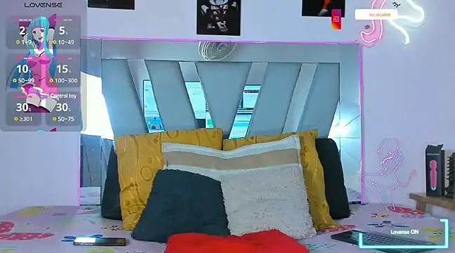 Snapshot of supradoll chatting on 17, 3, 2025 supradoll online show from 17, 3, 2025