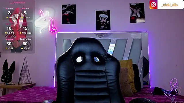 Snapshot of supradoll chatting on 22, 10, 2025 supradoll online show from 22, 10, 2025