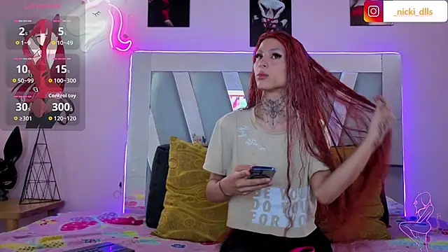 Snapshot of supradoll chatting on 7, 11, 2025 supradoll online show from 7, 11, 2025