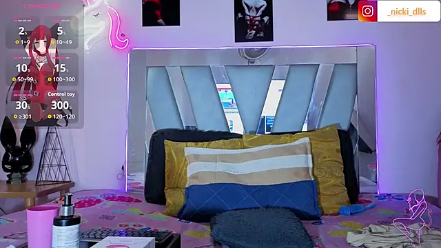 Snapshot of supradoll chatting on 9, 11, 2025 supradoll online show from 9, 11, 2025