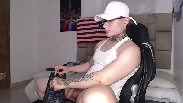 DennisWalkerr online show from 26, 12, 2024