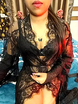 Little  Lia online show from 2, 3, 2025