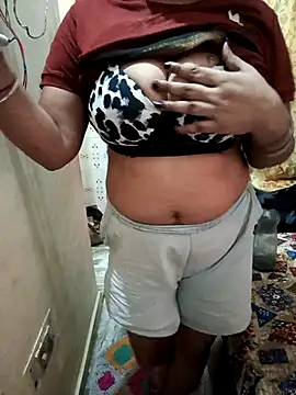 Snapshot of Soniya_444 chatting on 30, 4, 2026 Soniya 444 online show from 30, 4, 2026