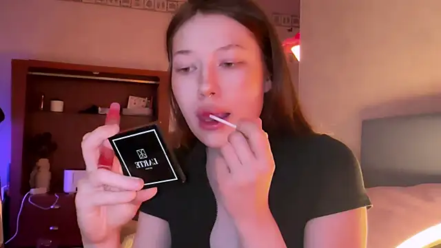 Snapshot of eva_varnerr chatting on 2, 6, 2026 eva varnerr online show from 2, 6, 2026